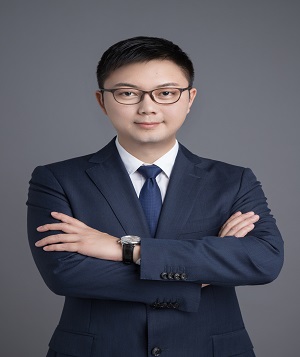 李伟