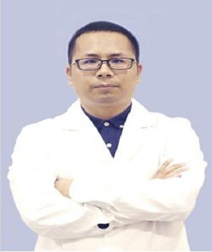 何鹏