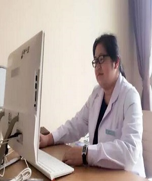 李莉