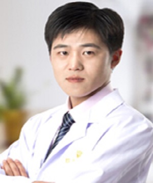 李辉